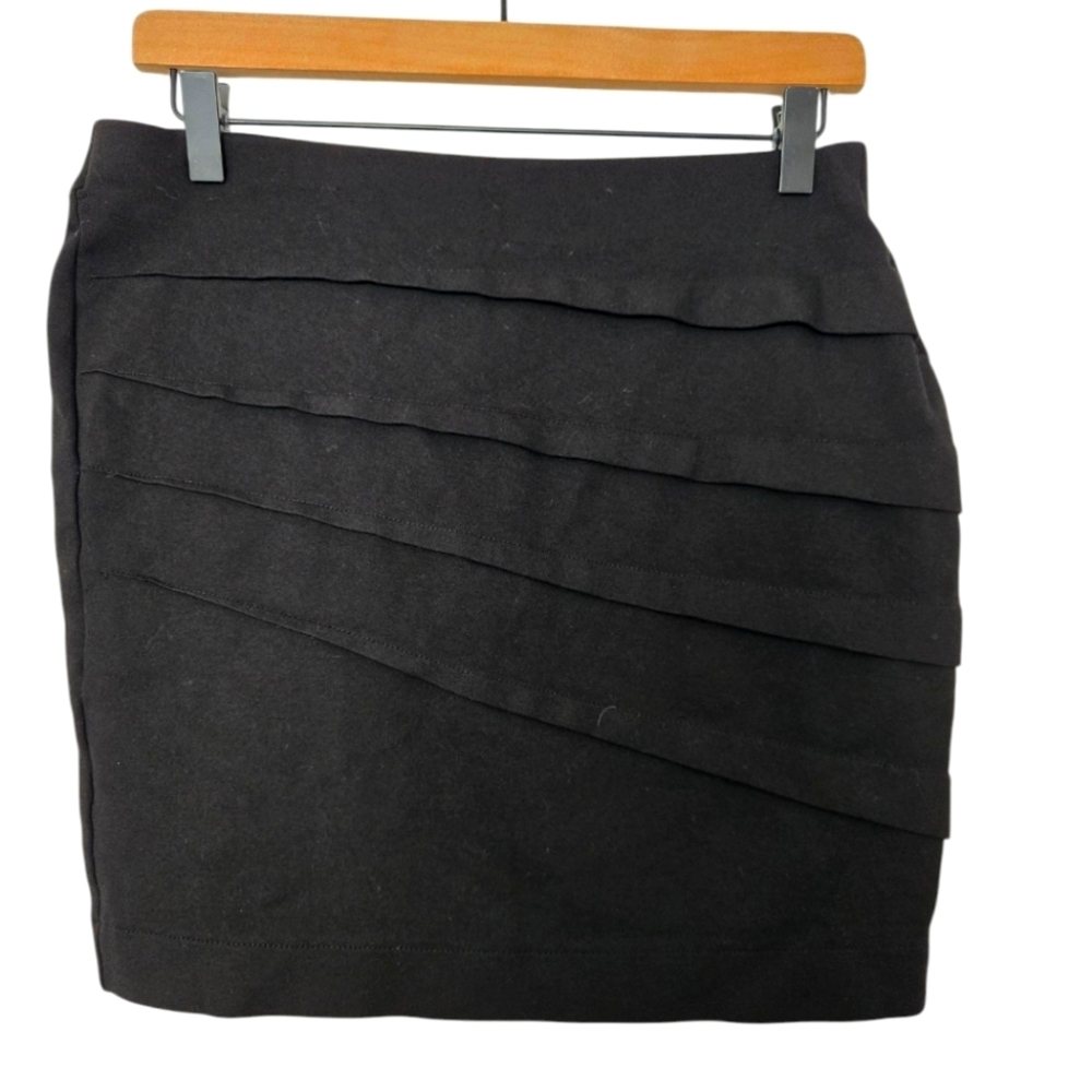 Zara Basic Ruffled Black Skirt Size Large